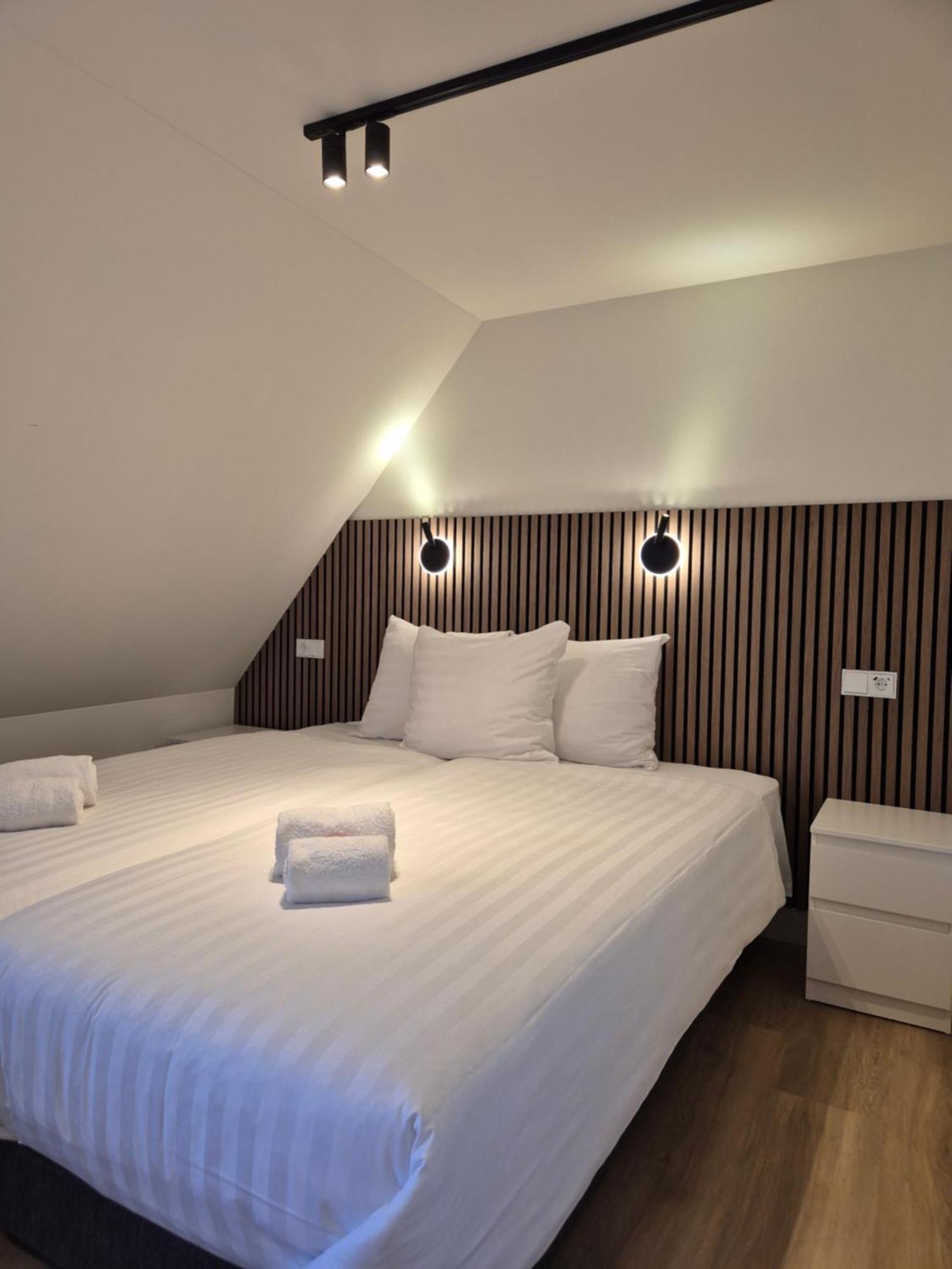 Hotel Den Burg - Digital Access 外观 照片